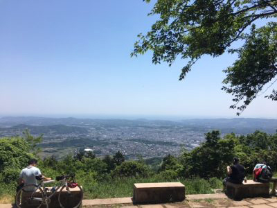 ヤビツ峠からの秦野市を臨みます。