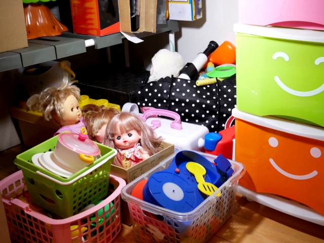 おもちゃをトランクルームに預ける