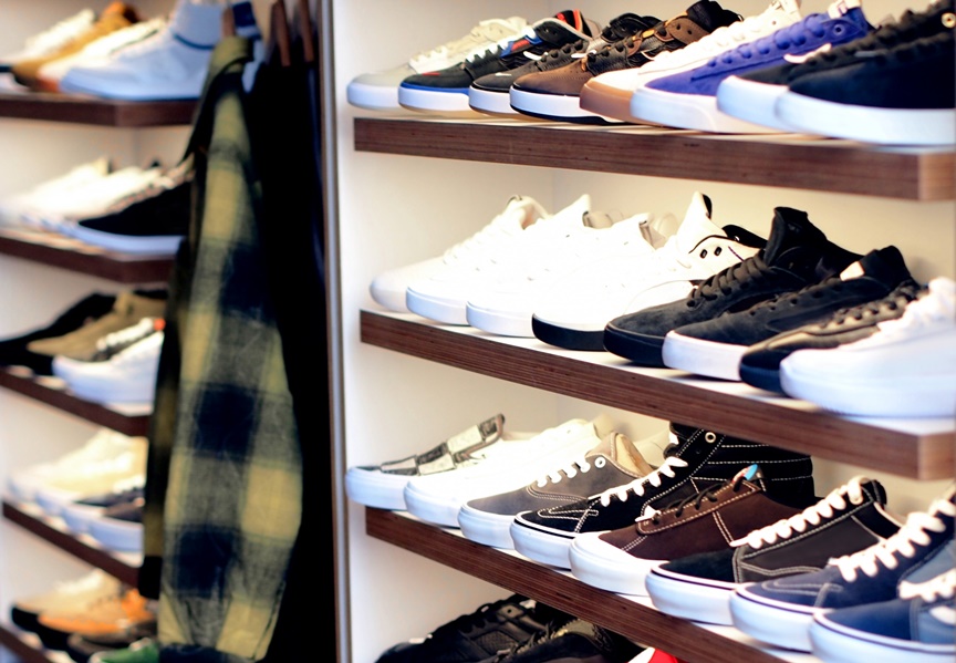 スニーカーを正しく保管して長く愛用するためのポイント