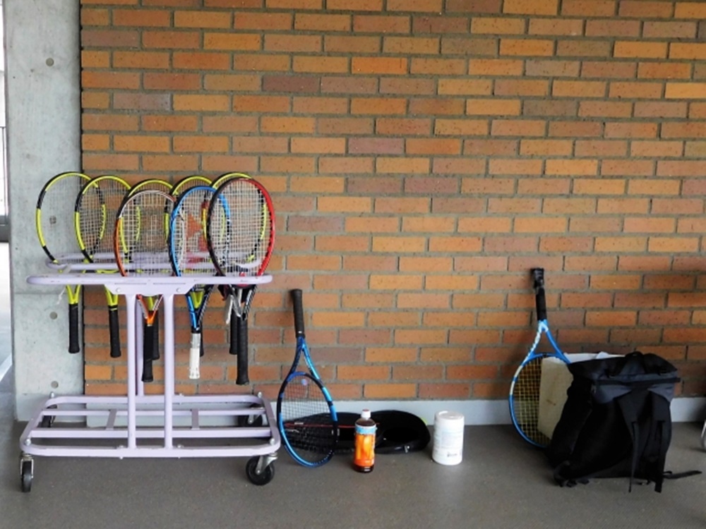テニスラケットの保管場所