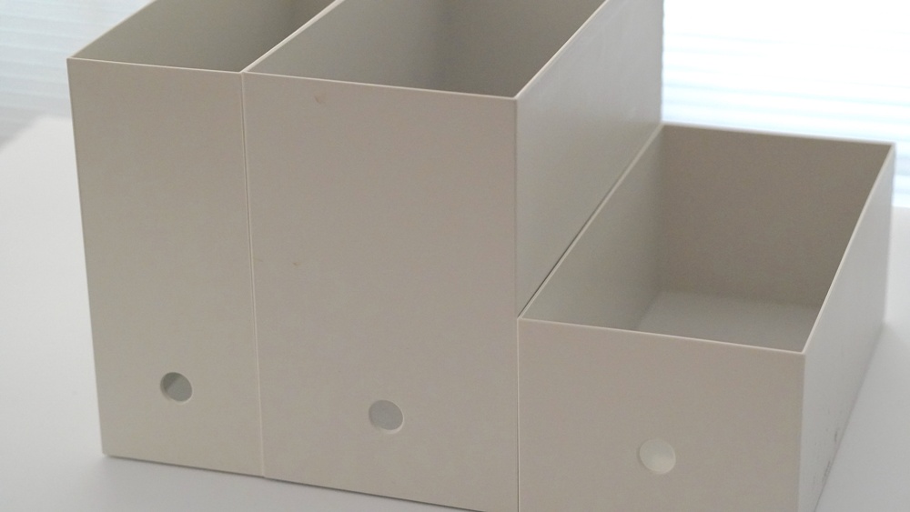 小物収納にファイルボックス