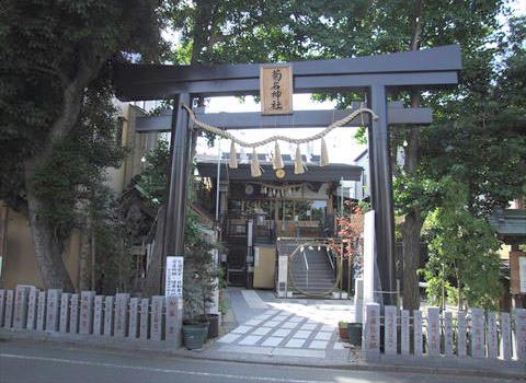 菊名神社の大鳥居