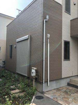 玄関前の広場
