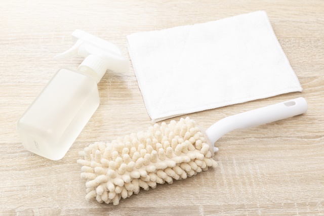 プラモデルを手入れするイメージ